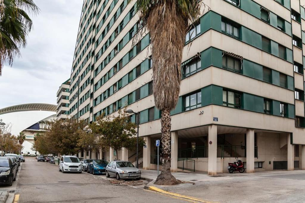 Valencia Las Artes Y Ciencias + Garaje + Netflix Bagian luar foto